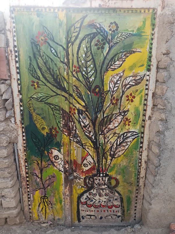 «ارتدر» در دل کویر سمنان؛ وقتی درهای بیابانک به قابهای نقاشی بدل شدند