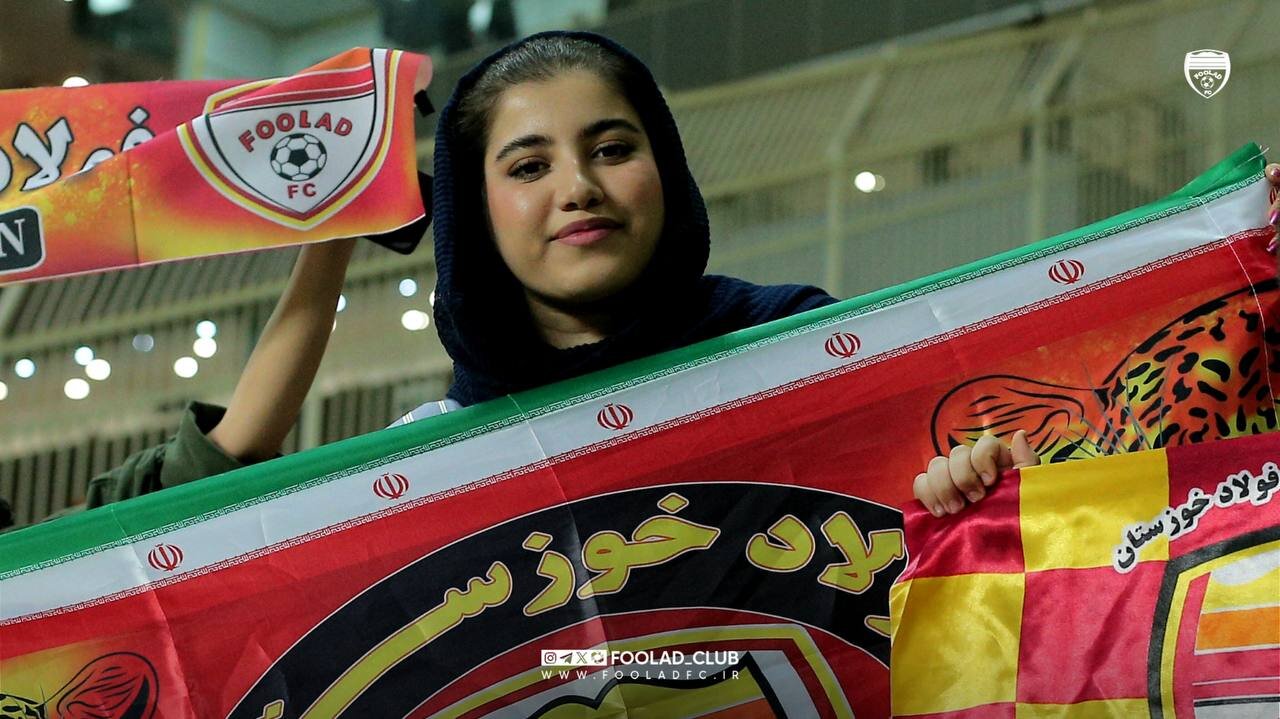 تصاویری از اولین حضور زنان اهوازی در ورزشگاه