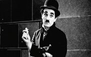چارلی چاپلین: پول و شهرت و موفقیت با سرعت به سمت من می‌آمد