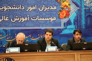 گفت‌وگو؛ کلید هم‌زیستی دانشگاهی» | تأکید دکتر قنبری بر نگاه تمدنی به جذب دانشجویان بین‌الملل در نشست مدیران و نمایندگان صنفی دانشگاه سمنان