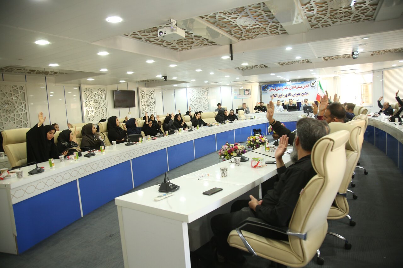 اعضای جدید هیئت مدیره انجمن صنفی فعالان رسانهای لرستان انتخاب شدند