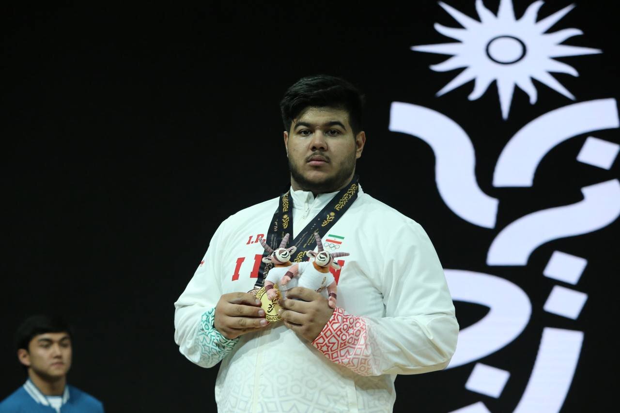 خوشحالم عنوان قوی‌ترین نوجوانان آسیا به ایران رسید / نگاه‌های زیادی به من بود و باید مدال می گرفتم 2