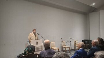 در بزرگداشت اکبر گلپا مطرح شد: گلپا نقطه تحول در اجرای شعر و موسیقی بود