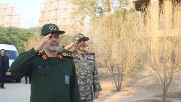 ادامه بازدیدهای میدانی فرماندهان ارشد نیروهای مسلح از مواضع پدافندی / جانشین ستاد کل به کدام سایت و مواضع پدافندی رفت؟