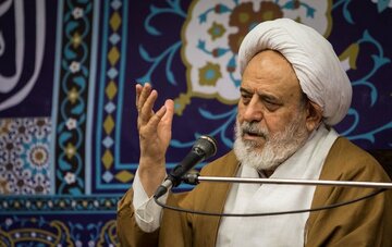 انصاریان: برخی دینداران خیال می‌کنند دین فقط نماز و روزه است