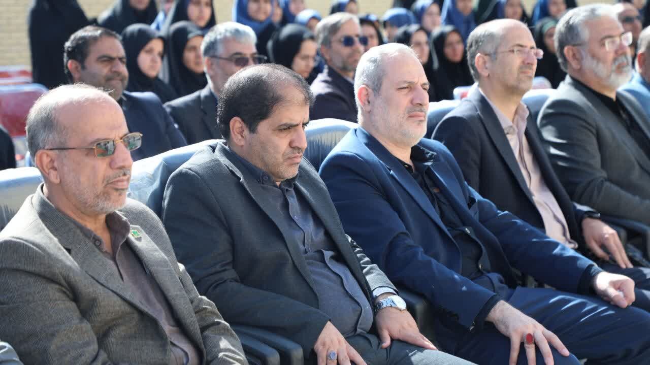 بهره‌برداری از دو مجموعه آموزشی جدید در شهرستان میبد