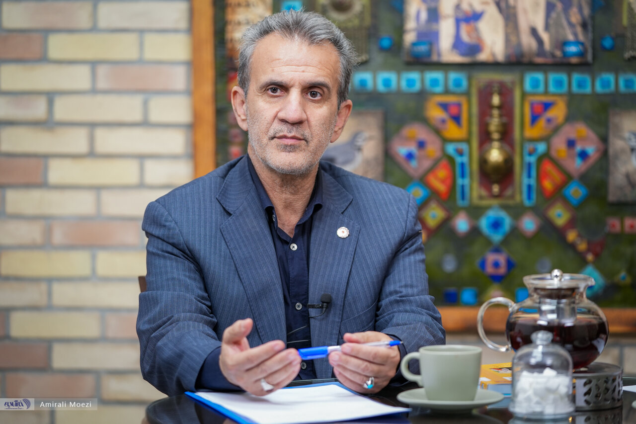 خودکشی در این مناطق ایران بیشتر است/ بحران‌های اجتماعی مانند حوادث دی ماه بر میزان اقدام به خودکشی تاثیر دارد؟/ پاسخ موسوی چلک