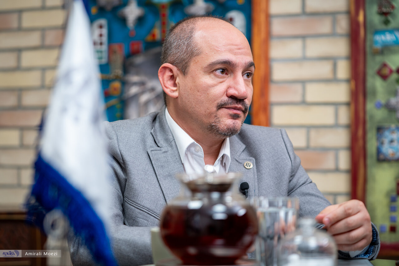 حمزه صفوی: به روسیه بدهکار بودیم،در جنگ به ما سوخو 35 نداد/ اس 300 توان زدن جنگنده نسل 5 اسرائیل را ندارد؛ اس 500 لازم است به قیمت 400 میلیارد دلار!