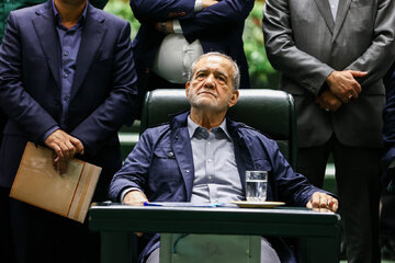 پزشکیان با 500 تا تک تومان ازدواج کرد!