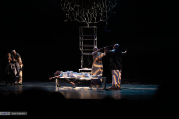 تئاتر عروس انار