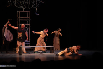 تئاتر عروس انار