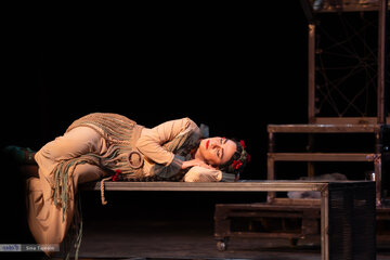 تئاتر عروس انار