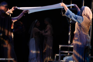 تئاتر عروس انار