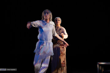 تئاتر عروس انار