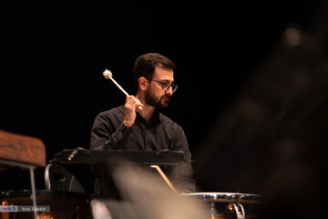 کنسرت ارکستر سمفونیک تهران به رهبری خانم *پانیذ فریوسفی*