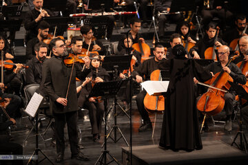 کنسرت ارکستر سمفونیک تهران به رهبری خانم *پانیذ فریوسفی*