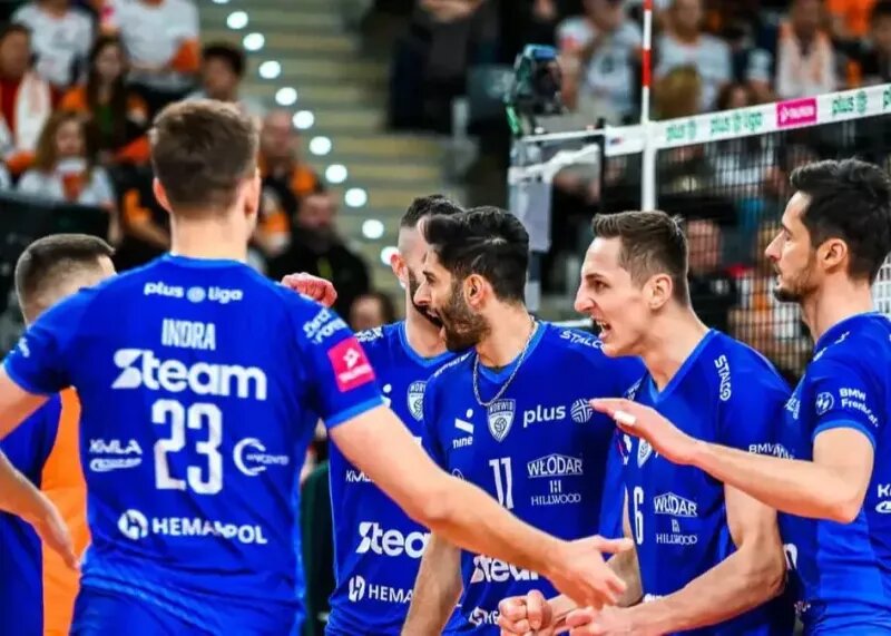 عکس| عبادی‌پور در لهستان رهبر شد!