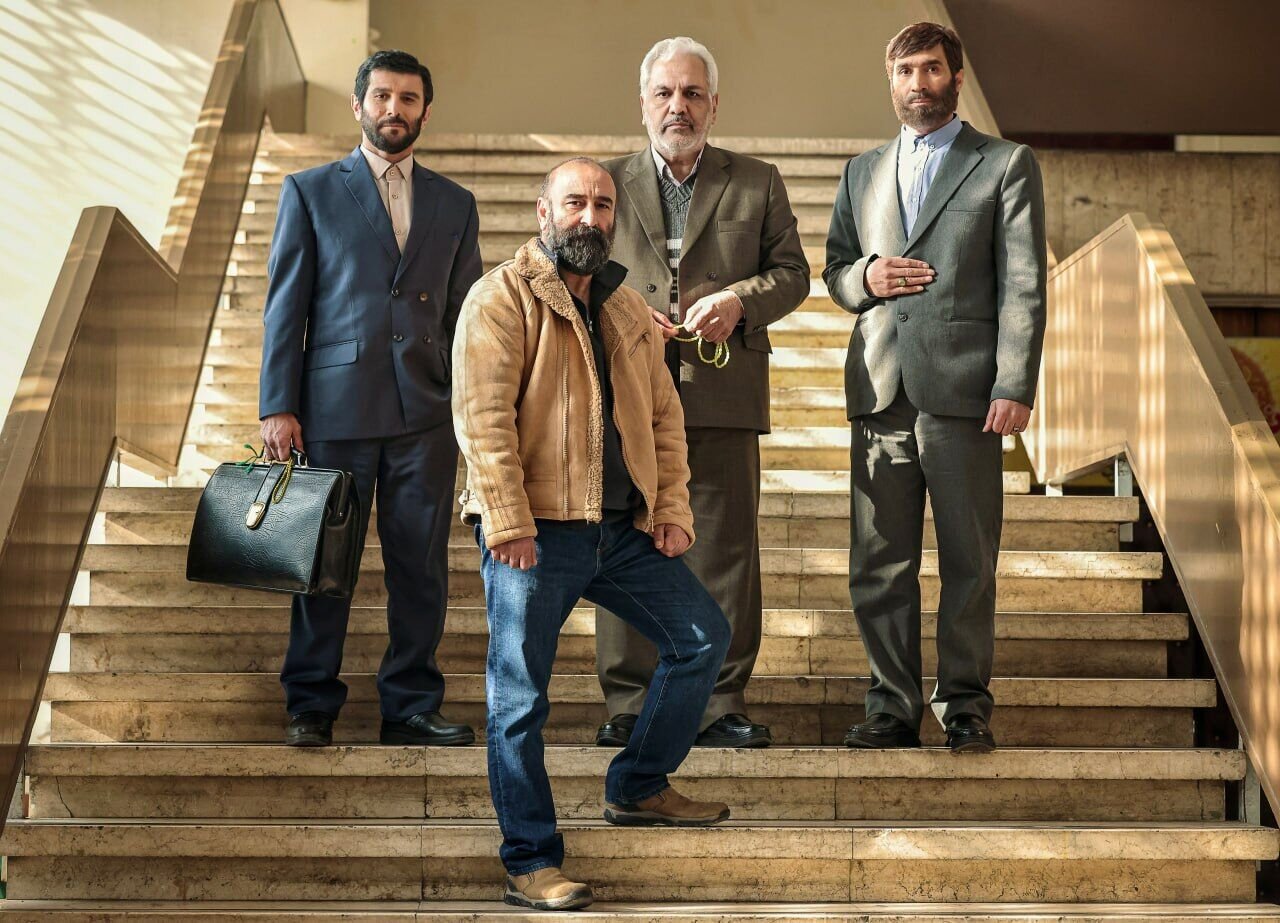 چرا «برای رعنا» با حامد بهداد از «طهران۵۷» با پژمان جمشیدی کمتر میفروشد؟/ از ملودرام کمفروش بهسوی کمدی پرفروش؛ راهی که سینمای ایران میگذارد