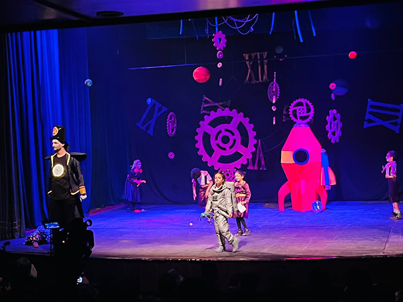 از بازبینی ۱۶ اثر تا ۱۰ نمایشی که سالن‌ها را لبریز کرد، صحنه‌های روشن، شهر بیدار/ برگزیدگان سی و ششمین جشنواره تئاتر استان سمنان