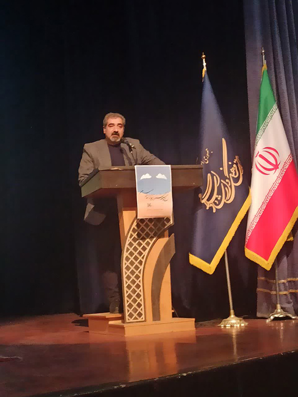 از بازبینی ۱۶ اثر تا ۱۰ نمایشی که سالنها را لبریز کرد، صحنههای روشن، شهر بیدار/ برگزیدگان سی و ششمین جشنواره تئاتر استان سمنان