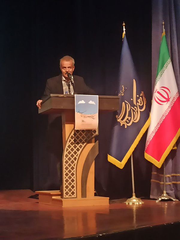 از بازبینی ۱۶ اثر تا ۱۰ نمایشی که سالن‌ها را لبریز کرد، صحنه‌های روشن، شهر بیدار/ برگزیدگان سی و ششمین جشنواره تئاتر استان سمنان