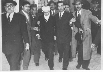 ترور نافرجام نخست‌وزیر در مجلس ختم! + عکس/ اسرار مهمی که ضارب نخست‌وزیر فاش کرد