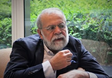 استاد دانشگاه آمریکا: ما از نظر آمریکا و غرب «انسان» نیستیم/ با افتخار میگویم انقلابی سال ۵۷ هستم و کار درستی کردیم/ دفاع سپاه از سرزمین مادری است استاد دانشگاه آمریکا: ما از نظر آمریکا و غرب «انسان» نیستیم/ با افتخار میگویم انقلابی سال ۵۷ هستم و کار درستی کردیم/ دفاع سپاه از سرزمین مادری است