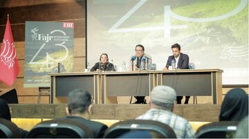 دیدار اصحاب رسانه شیراز با دبیر جشنواره جهانی فیلم فجر / حسینی: شیراز امکانات کامل را برای میزبانی از جشنواره داراست