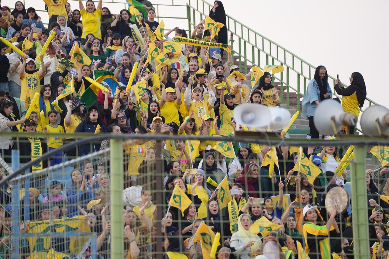 گزارش تصویری | بازی دو تیم فوتبال صنعت نفت آبادان و فرد البرز