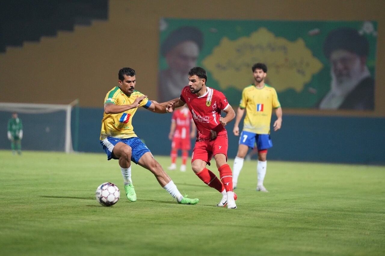 گزارش تصویری | بازی دو تیم فوتبال صنعت نفت آبادان و فرد البرز