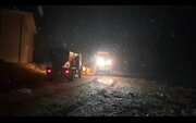 بارش برف و باران در چهارمحال و بختیاری؛ راهداری استان در آماده‌باش کامل