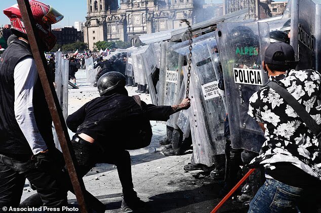 نسل زد شورش کرد / عکس