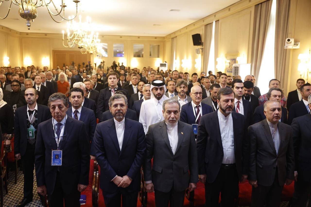 عراقچی: در حال حاضر شاهد حاشیه نشینی دیپلماسی هستیم /  ایران، امنیت کشورهای منطقه را امنیت خود می داند