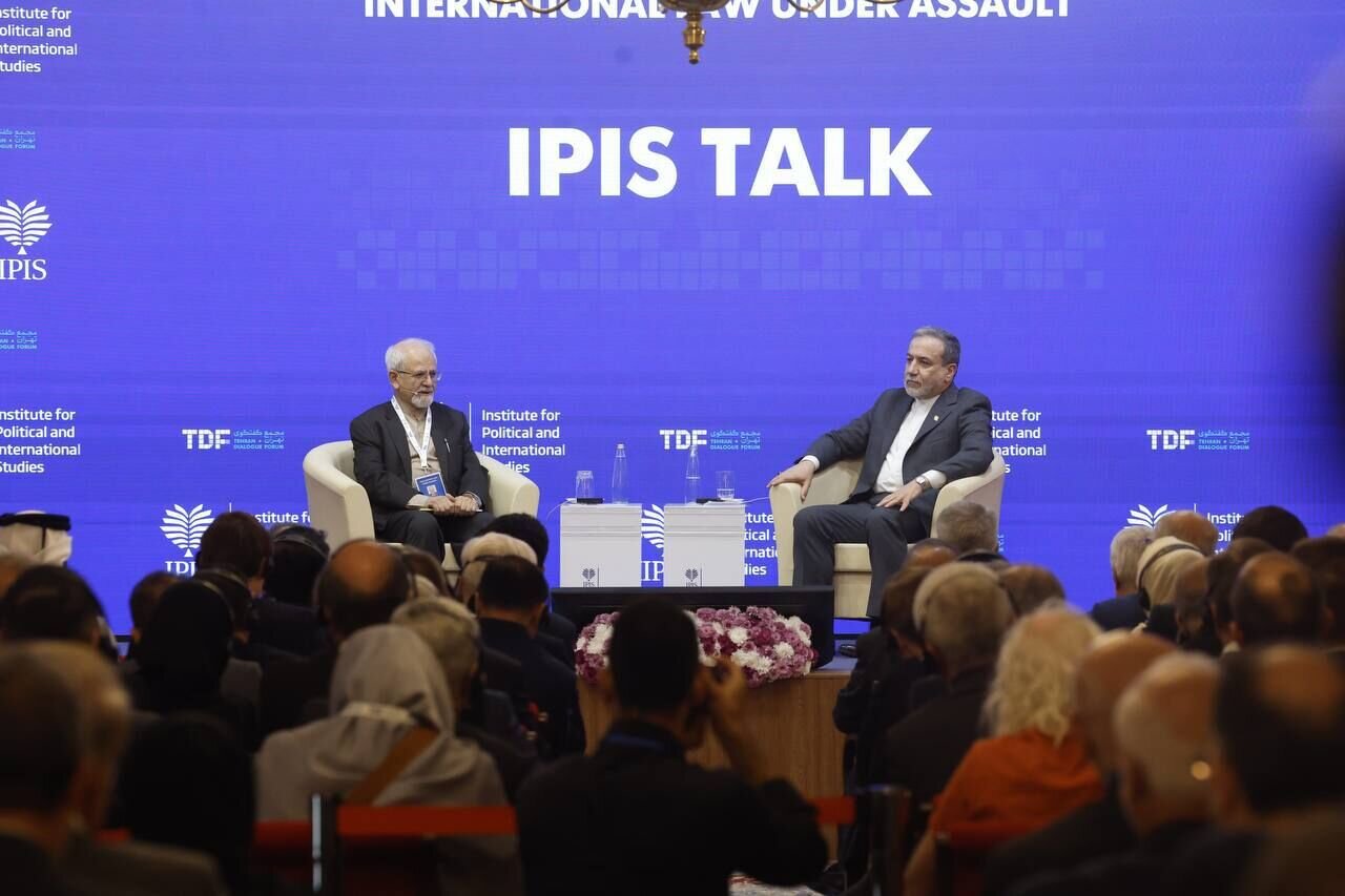 عراقچی: درخواست برای مذاکره از ایران مجدداً آغاز شده است/ اینگونه نیست که چیزی را که در جنگ به آن نرسیدهای، بتوانی در مذاکره به دست بیاوری