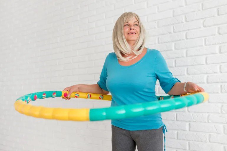 ورزشی سرگرمکننده که تناسب اندام را پس از ۶۰ سالگی تقویت میکند
