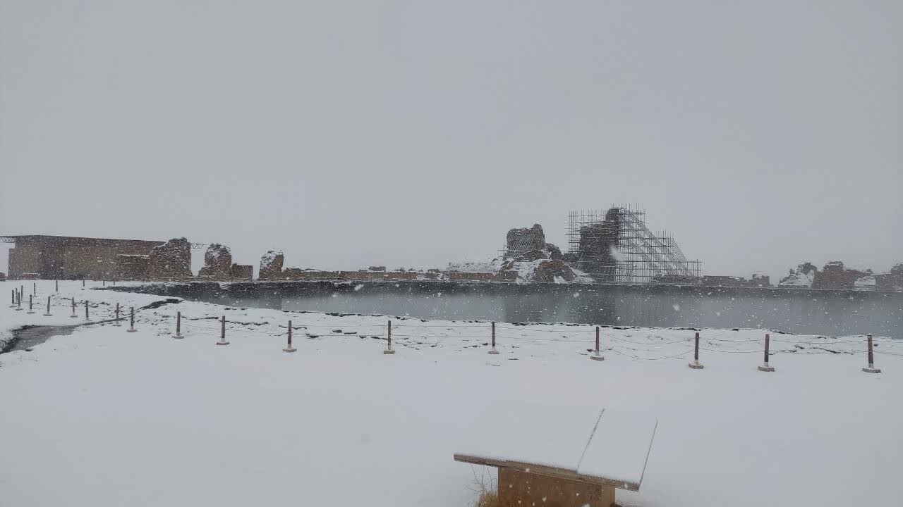 ادامه بارش برف و باران در نقاط مختلف استان آذربایجان‌غربی