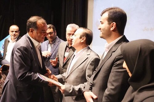 شهردار محمدیه، برگزیده استان در حمایت از کتابخانه ها