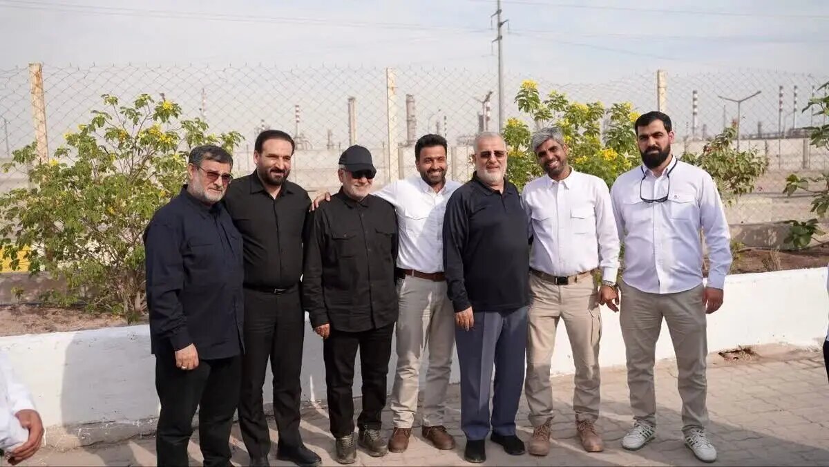 تصویری از بازدید فرماندهان ارشد سپاه از پالایشگاه مهر خلیج فارس/ کدام فزماندهان در بازدید حضور داشتند؟