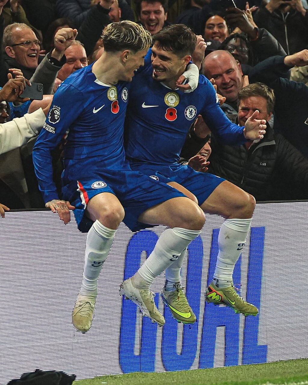 تصاویر منتخب لیگ برتر انگلیس؛ هالند و یک سیب!