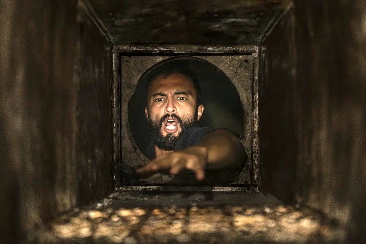 نخستین تصویر امیر جدیدی در فیلم «زوزه» + عکس 2