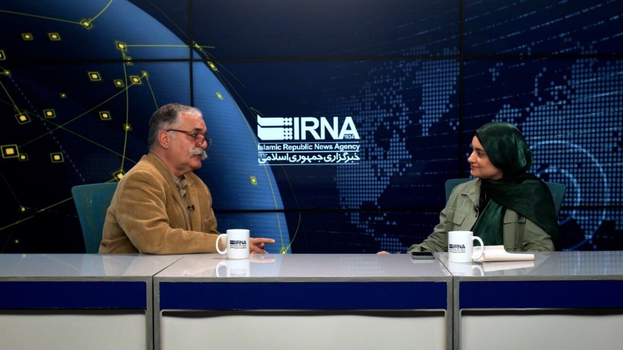 سیاست ثابت، نیاز اصلی جشنواره جهانی فیلم فجر/از سینماگران خارجی‌ پخش فیلم یاد بگیریم