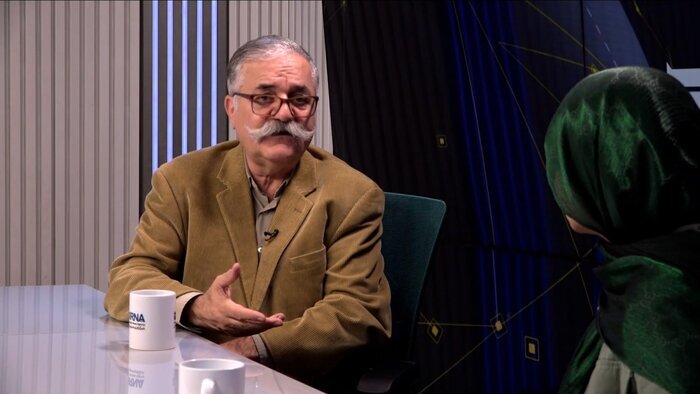 سیاست ثابت نیاز اصلی جشنواره جهانی فیلم فجر/از سینماگران خارجی‌ پخش فیلم یاد بگیریم