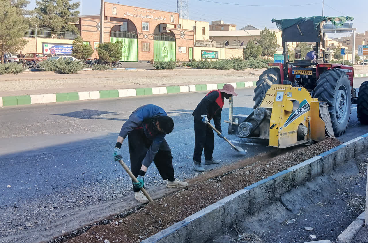 ارتقاء کیفیت ارتباطات با اجرای پروژه‌های برگردان فیبرنوری مخابرات (SWAP) در شهرستان سمنان