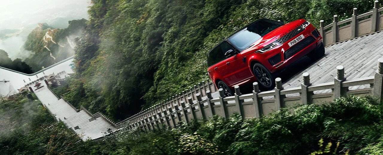 مقایسه خراب‌کاری چری و شاهکار رنج‌روور /عکس و فیلم