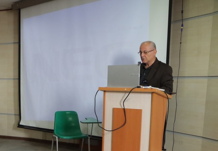 چرا فلسفه باید با سلاح خردورزی به نبرد الگوریتم‌ها برود؟ / هوش مصنوعی فرصتی برای تعریف مجدد «انسان بودن» در عصر سیطره داده‌ها