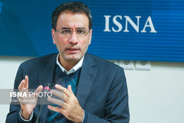 فرجی دانا: بازگرداندن استقلال دانشگاه‌ها یکی از دستاوردهای مهم جهانگیری بود