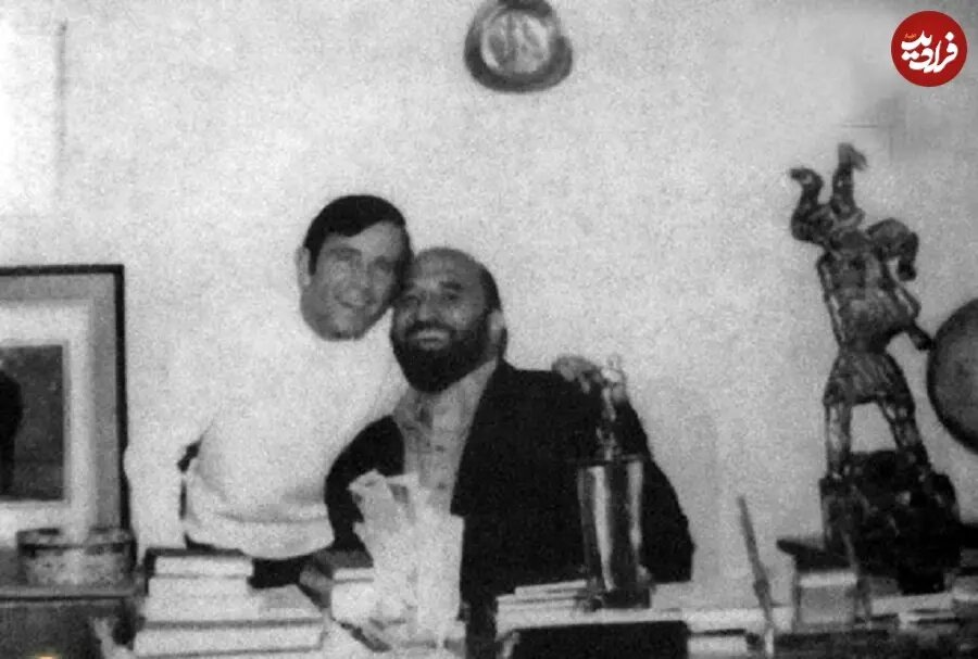 عکس/ شعبون بیمخ در کنار کمدین مشهور انگلیسی؛ سال ۴۸