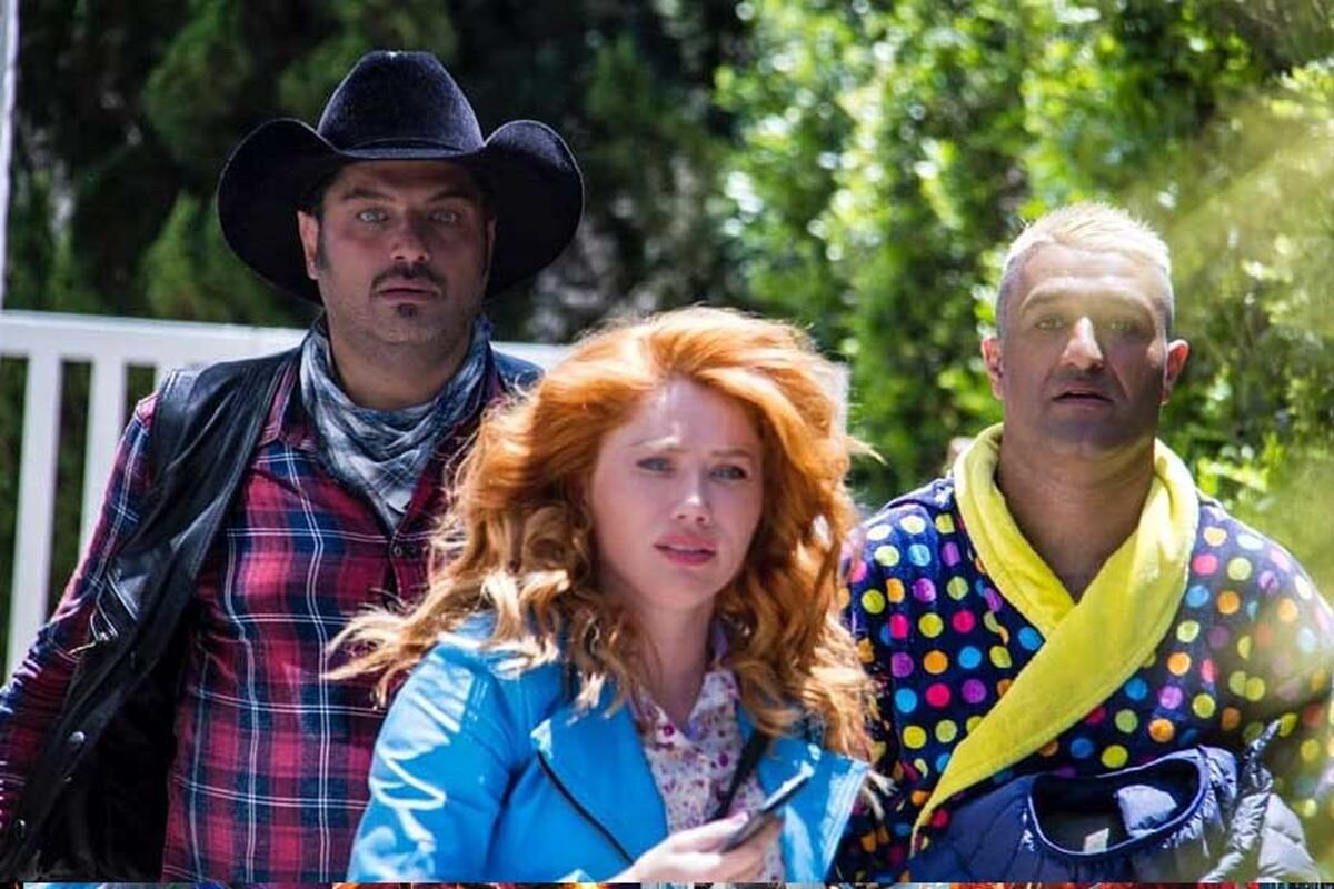 در هشت ماهه نخست سال جاری، سینما با کاهش پنج میلیون نفری در تعداد مخاطبان مواجه شده است. پژمان جمشیدی که سال گذشته در زمره فیلم‌های پرفروش قرار داشت، در حال حاضر نامش در فهرست پرفروش‌ترین‌ها دیده نمی‌شود.