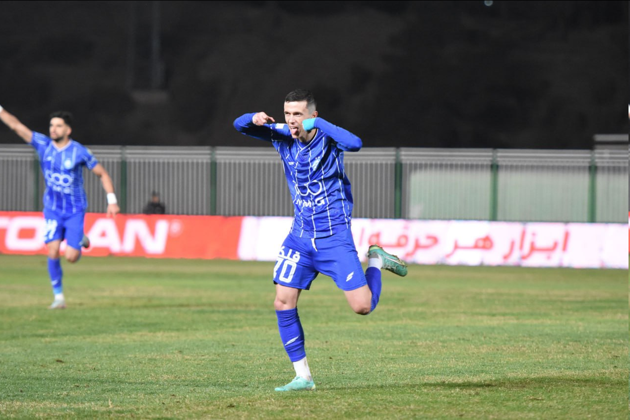 عکس| خوشحالی جنجالی منجی استقلال؛ گریه کن!