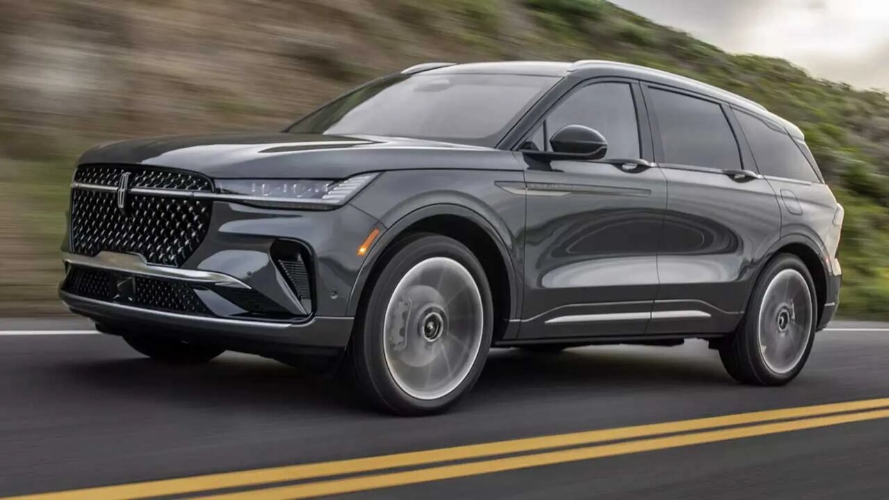 شفق قطبی در کابین خودرو!